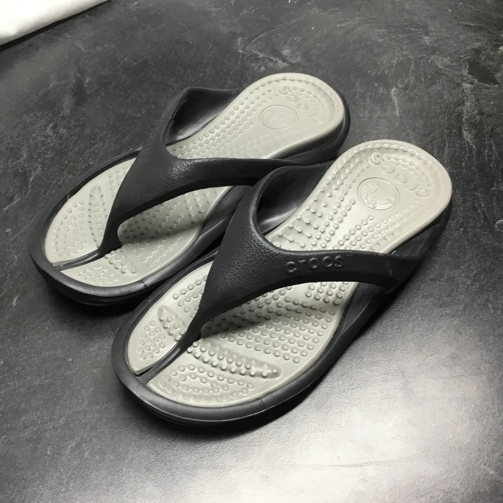 Crocs flip flops sandals
